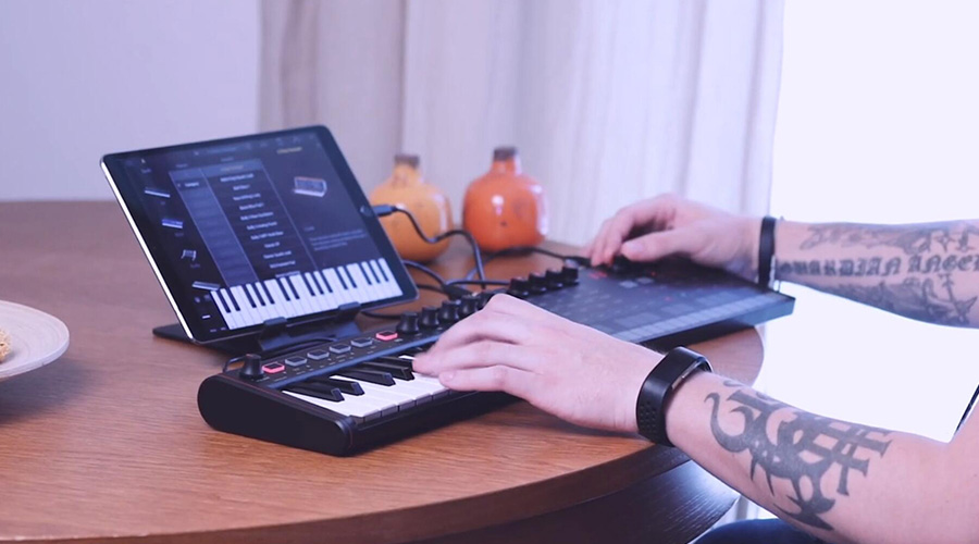 iRig Keys 2 Mini 紧凑便携MIDI键盘发布啦